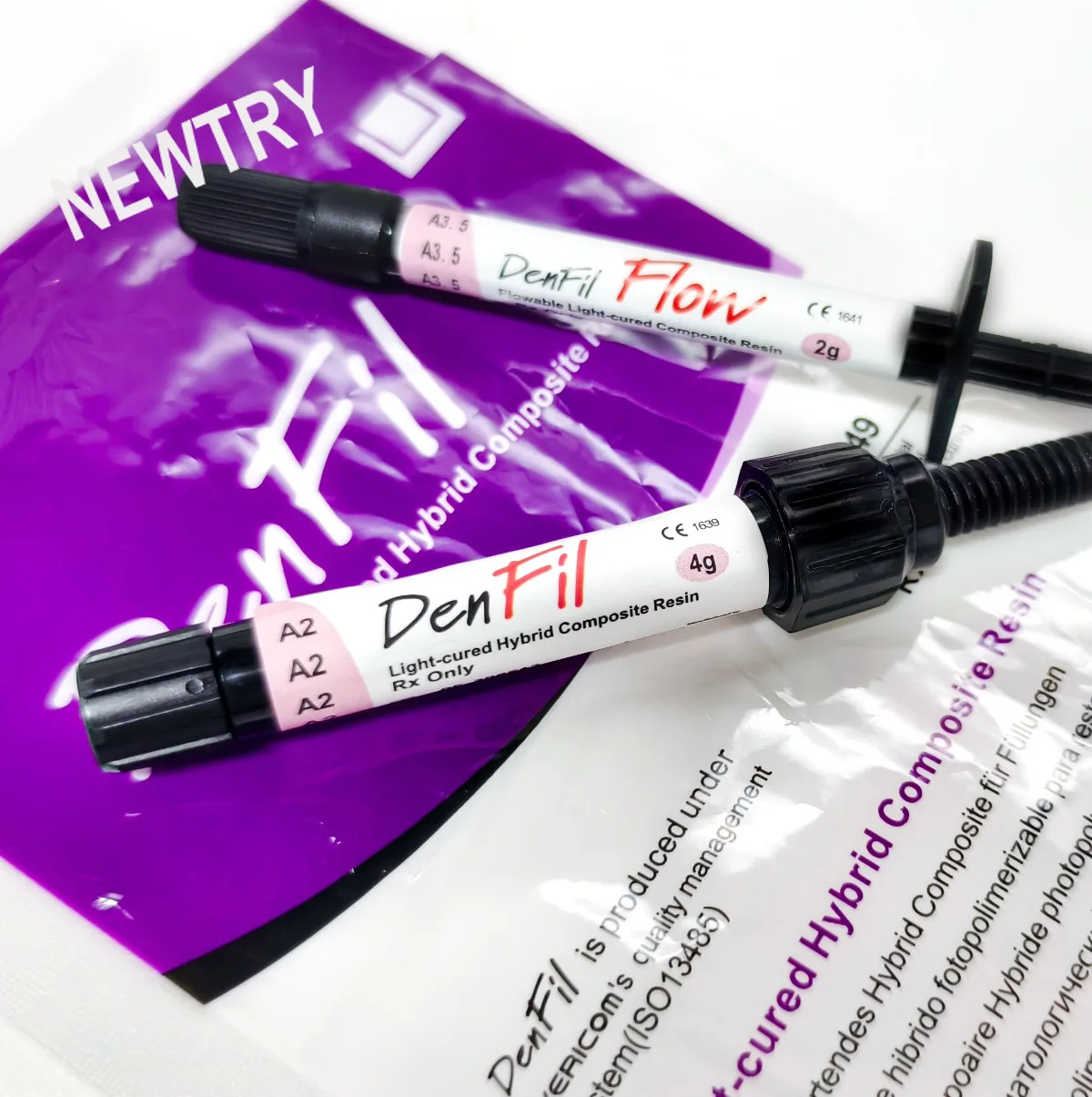 Фото Стоматологический композитный материал DenFil Dental Solid/Flow Resin, светоотверждаемый, в шприце (2г/4г), материал для пломбирования зубов. №2