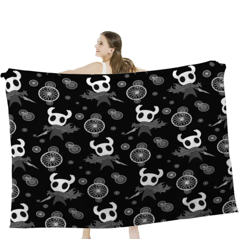 

Hollow Knight pattern Soft Velvet Blanket Lightweight Bed Blanket Home Decor Fleece Blanket