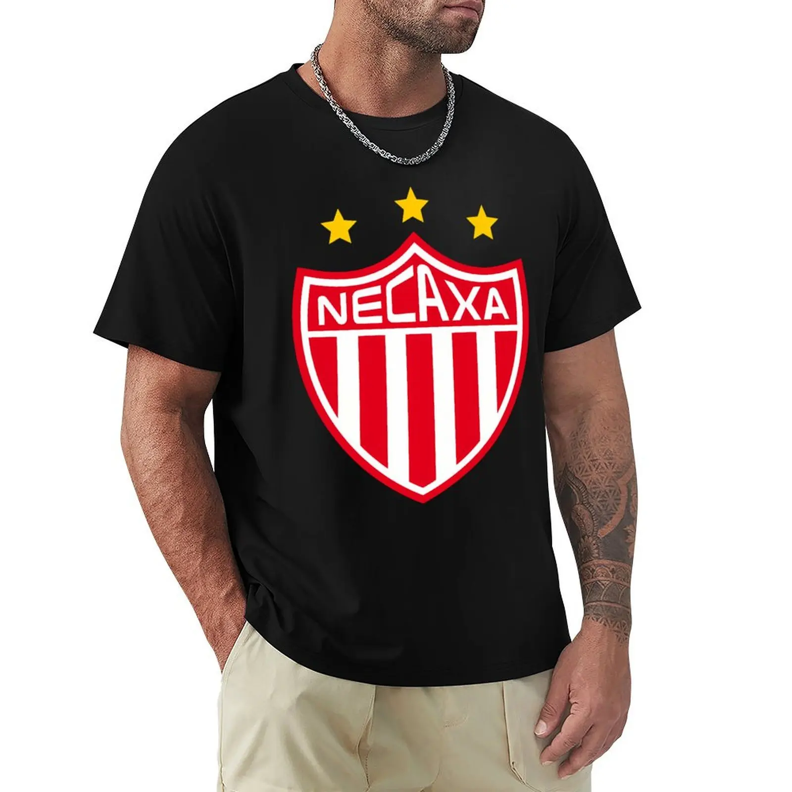 Фото Футболка с логотипом Necaxa, повседневная, свободного кроя, с коротким рукавом. №1
