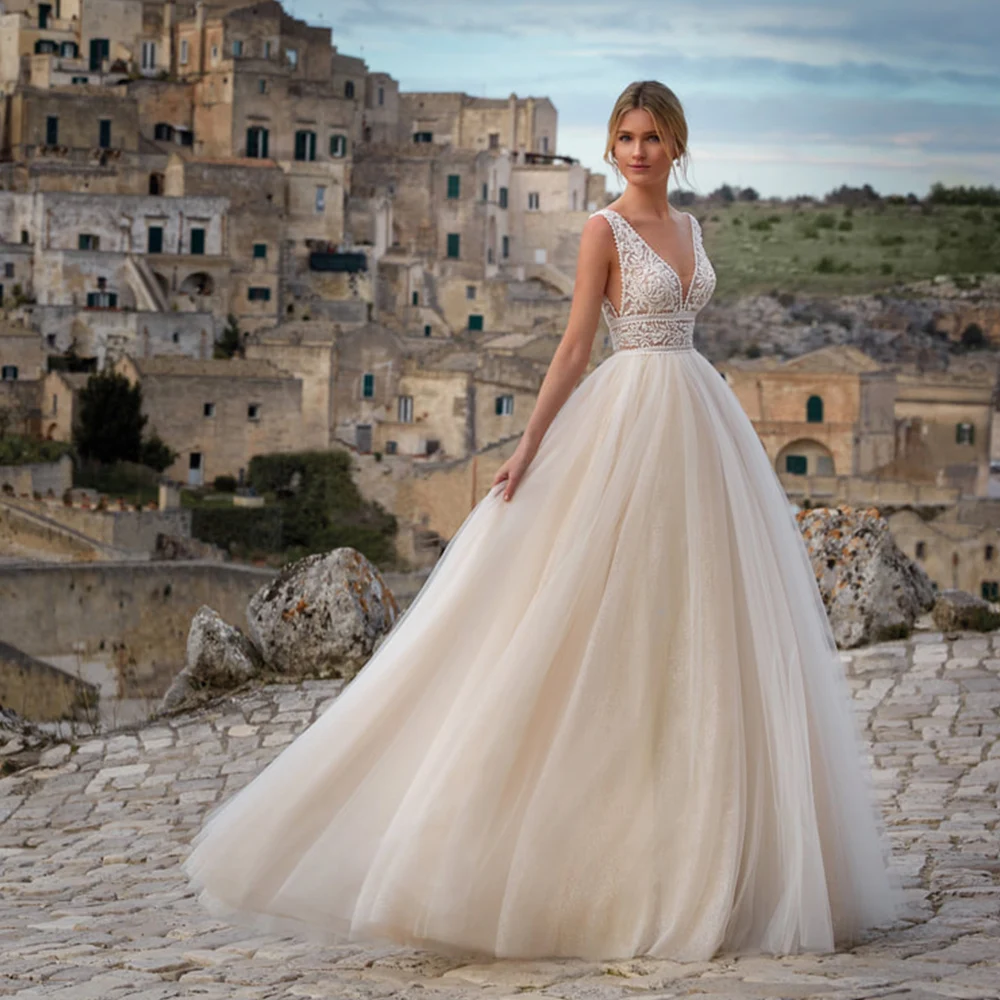 

Boho Wedding Dress Deep V-Neck Backless Sleeveless Robe De Mariage 2022 Nouveauté Lace Applique Sweep Train Vestido De Noiva