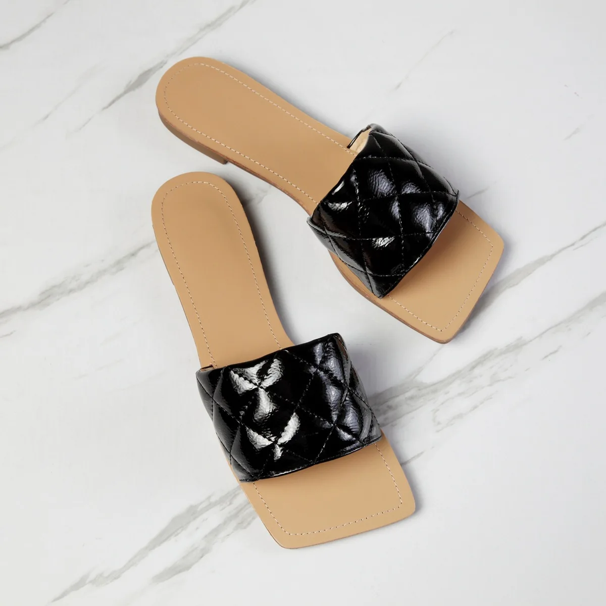 

Women's shoes Ladies Shoes summer 2020 Ladies Shoes Slippers or ladies Shoes Confectionery color one-line sandals cross-border
