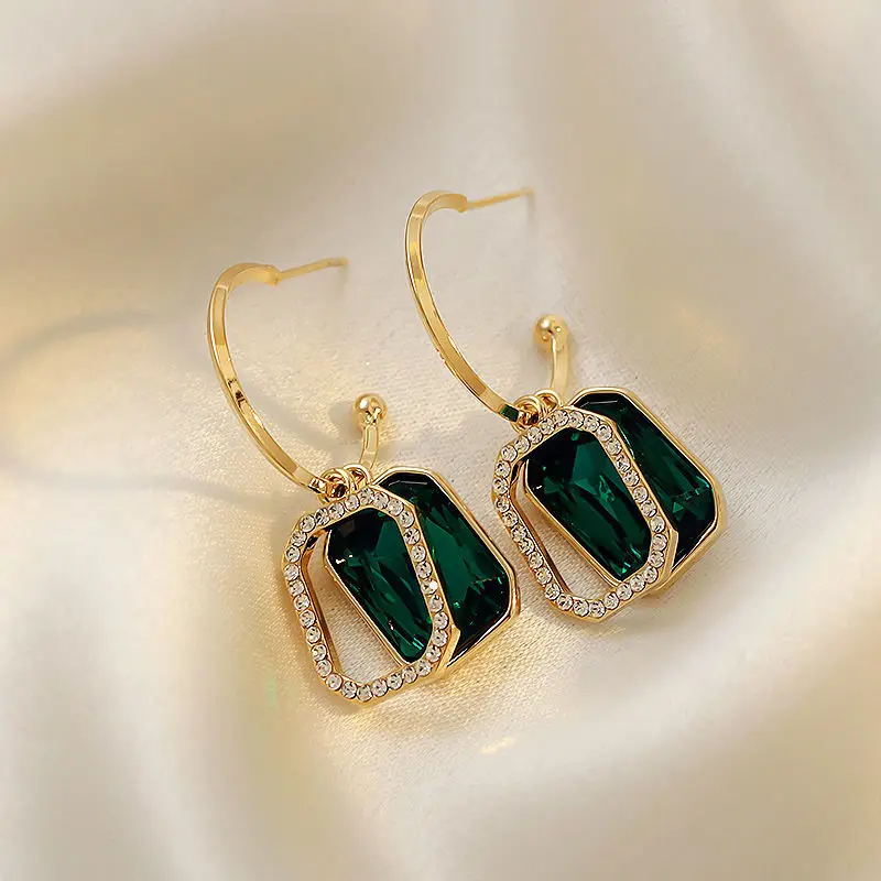

New High Grade Luxury Emerald Woman Earring Rhinestones Dangle Earrings Fashion Charm Drop Jewelry Korean party girl Accessories
