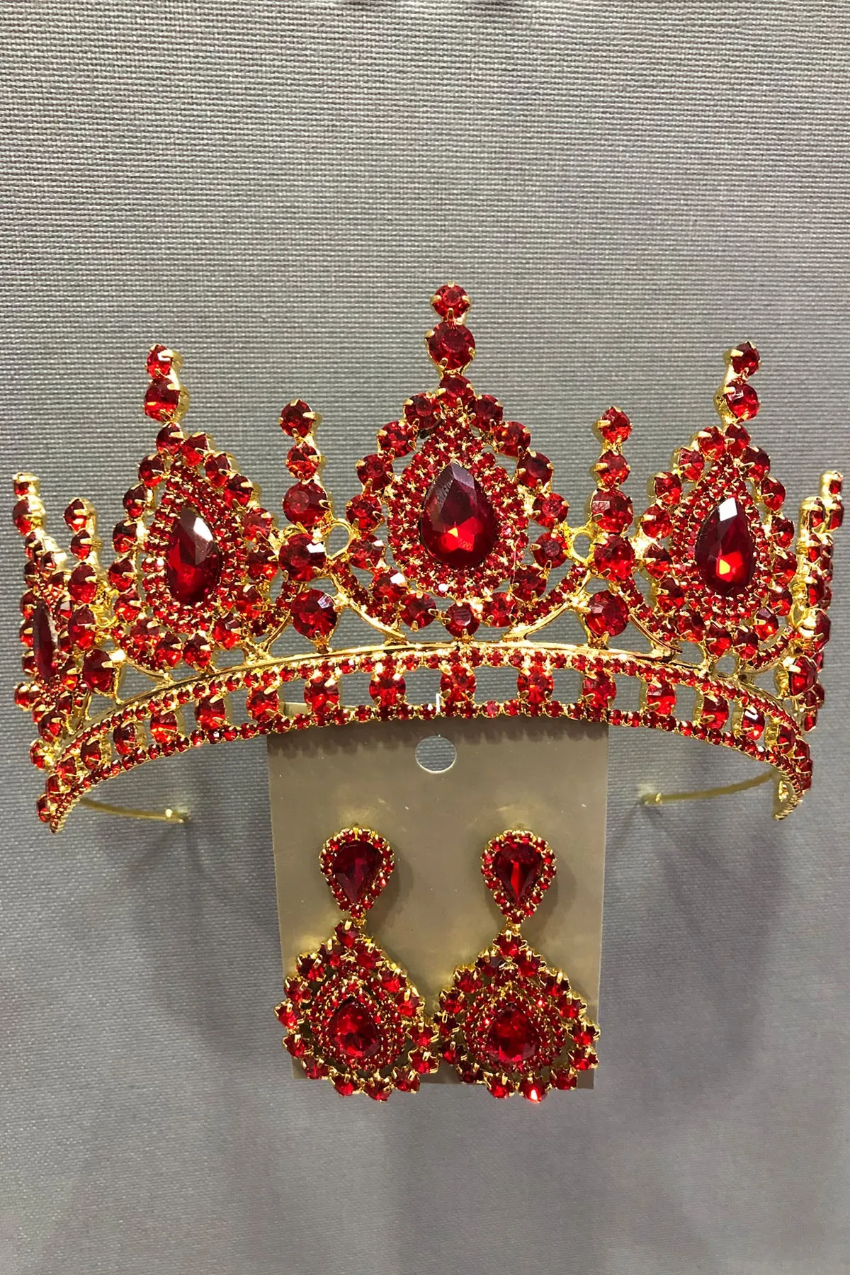 

Ahu Red Bride, Henna Crown and Earring Set