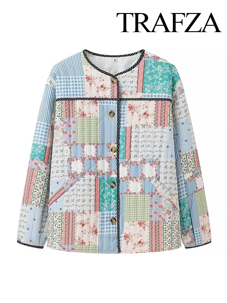 Куртка женская зимняя хлопковая с длинным рукавом в стиле пэчворк