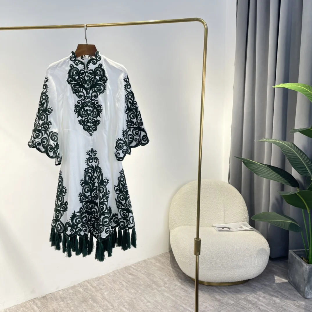 

Deep Green Paisley Embroidery Woman Mini White Dress with Tassel 2022 Summer New Design High Quality Vintage Clothes Ladies