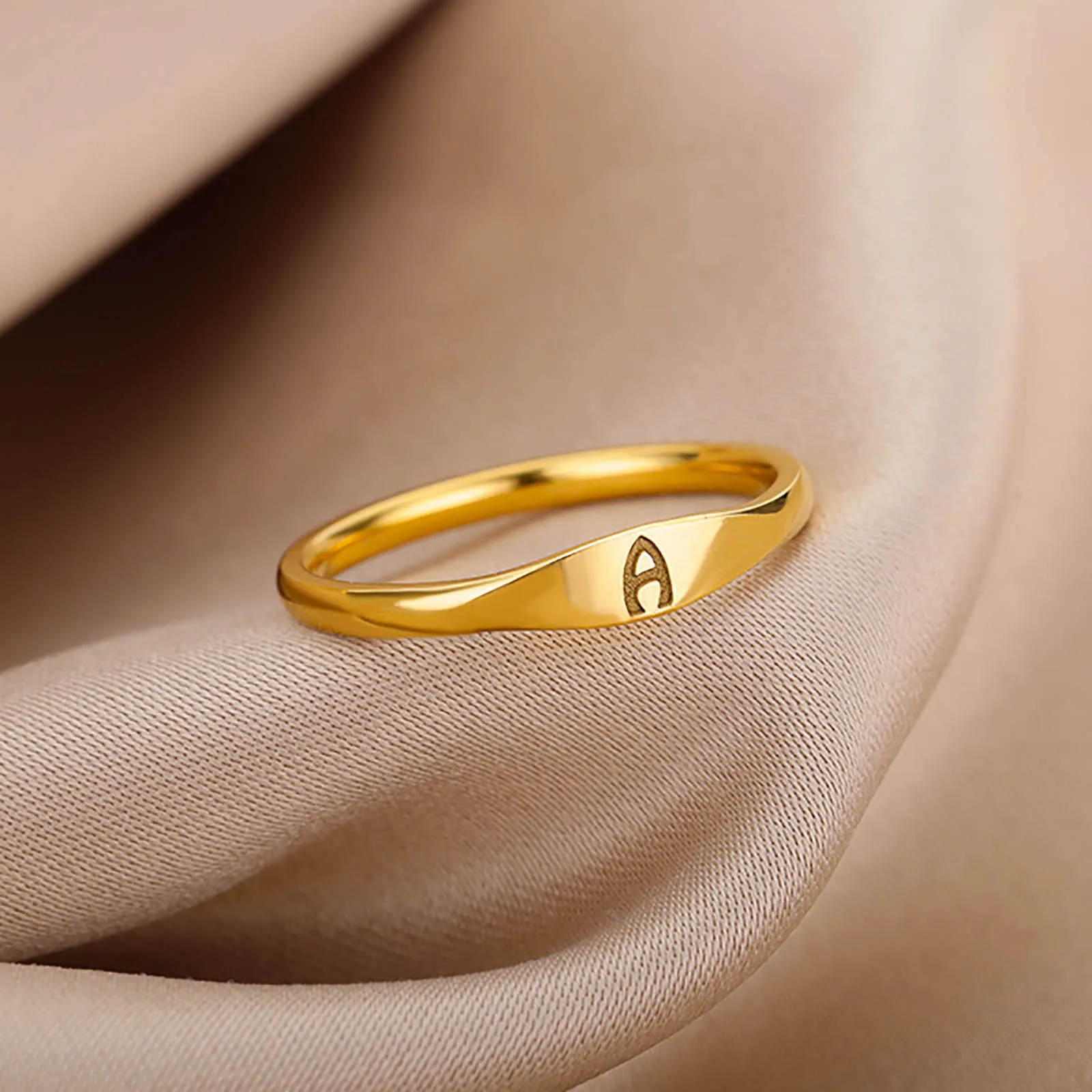 

Tiny Initial Letter Rings For Women Fashion A-Z Letter Finger Stainless Steel Ring Aesthetic Wedding Jewelry Gift bijoux femme