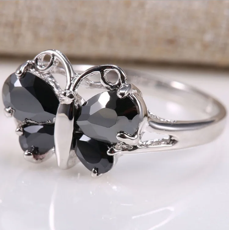 

New Design Fashion Simple Black Zircon Butterfly Rings Luxury Sparkling Cocktail Party Engagement Party Rings Women Jewelry