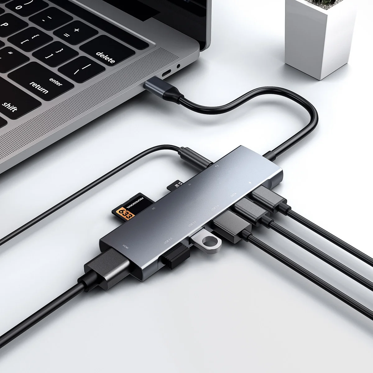 

USB C Hub 9 In 1 Type C Adapter Docking Station With 4K HD MI-Compatiable/USB-C/USB/SD/TF Card Reader /Audio Ports For MacBook