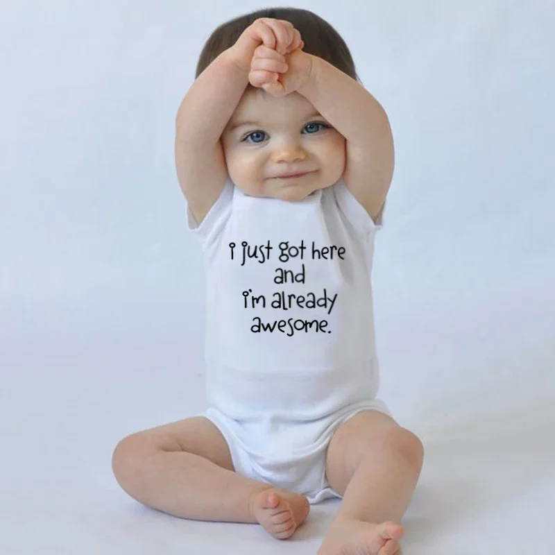 

Я только что приехал, и я уже потрясающий принт, Забавный костюм для новорожденных, для мальчиков и девочек, комбинезон с коротким рукавом