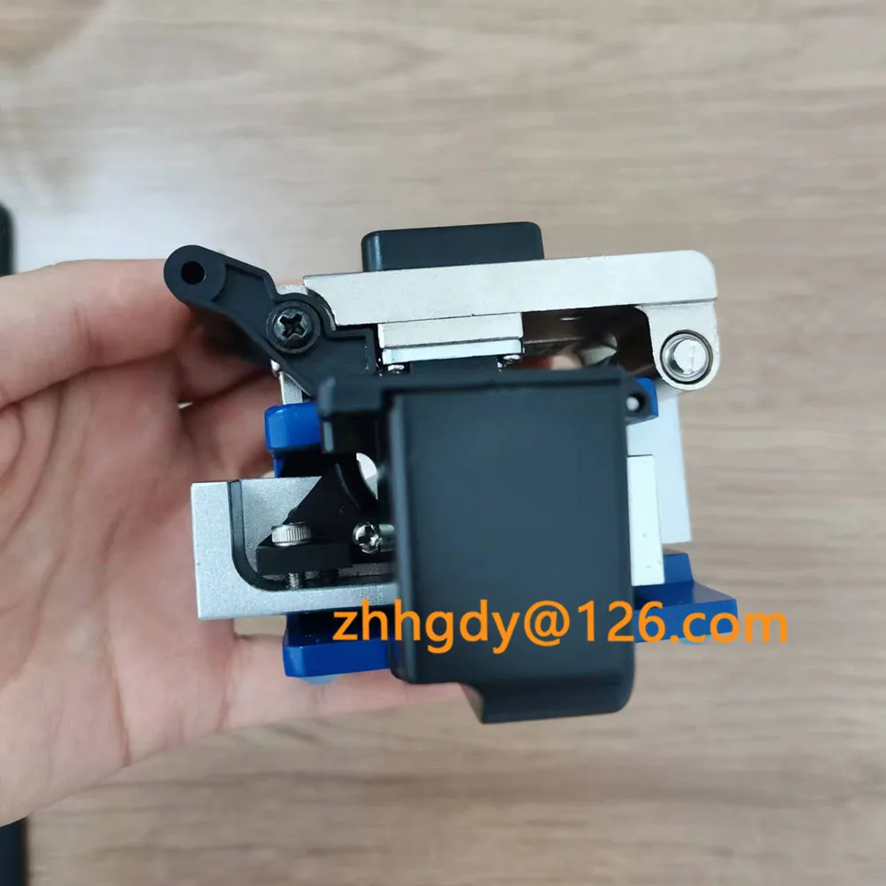 Sumitomo high-precision FC-6S optical fiber cutter, with waste collector FC6S FTTH cutter, with blue box