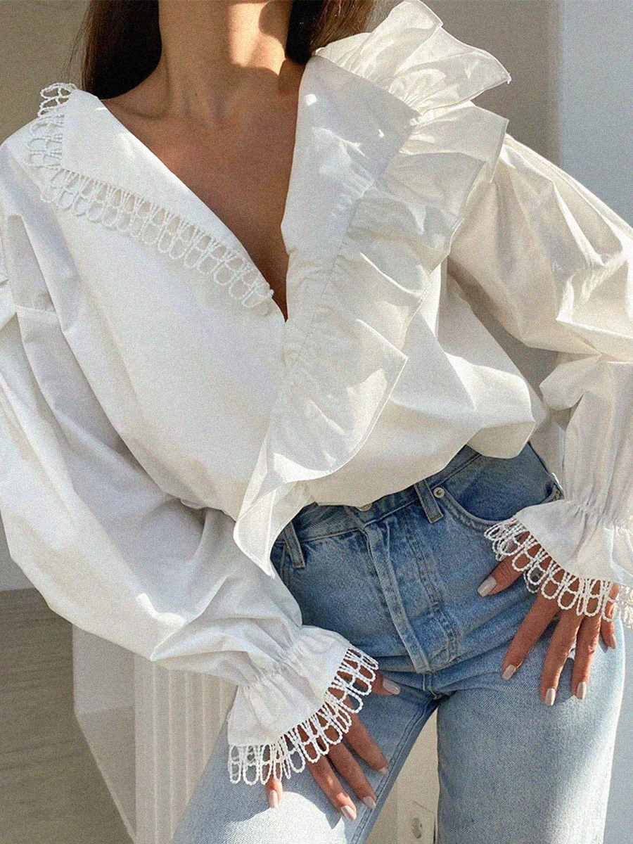 

Блузка женская с оборками и V-образным вырезом, составного кроя