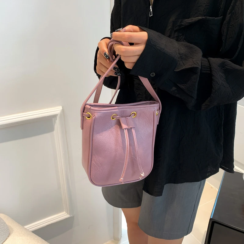 

Новинка 2023, Лидер продаж, роскошная женская сумка из искусственной кожи, однотонная сумка через плечо, модная усовершенствованная женская сумка через плечо