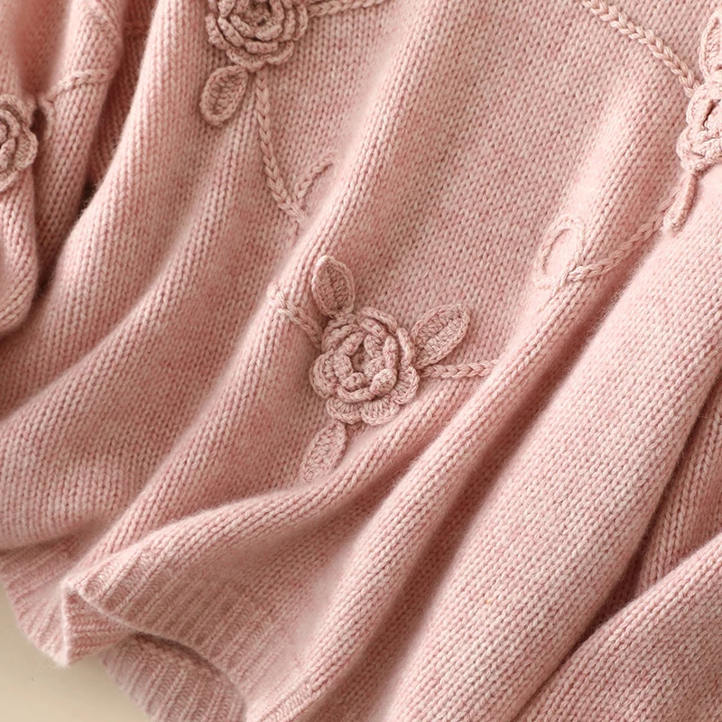 Рисунок 5 - Женский вязаный свитер ручной вязки