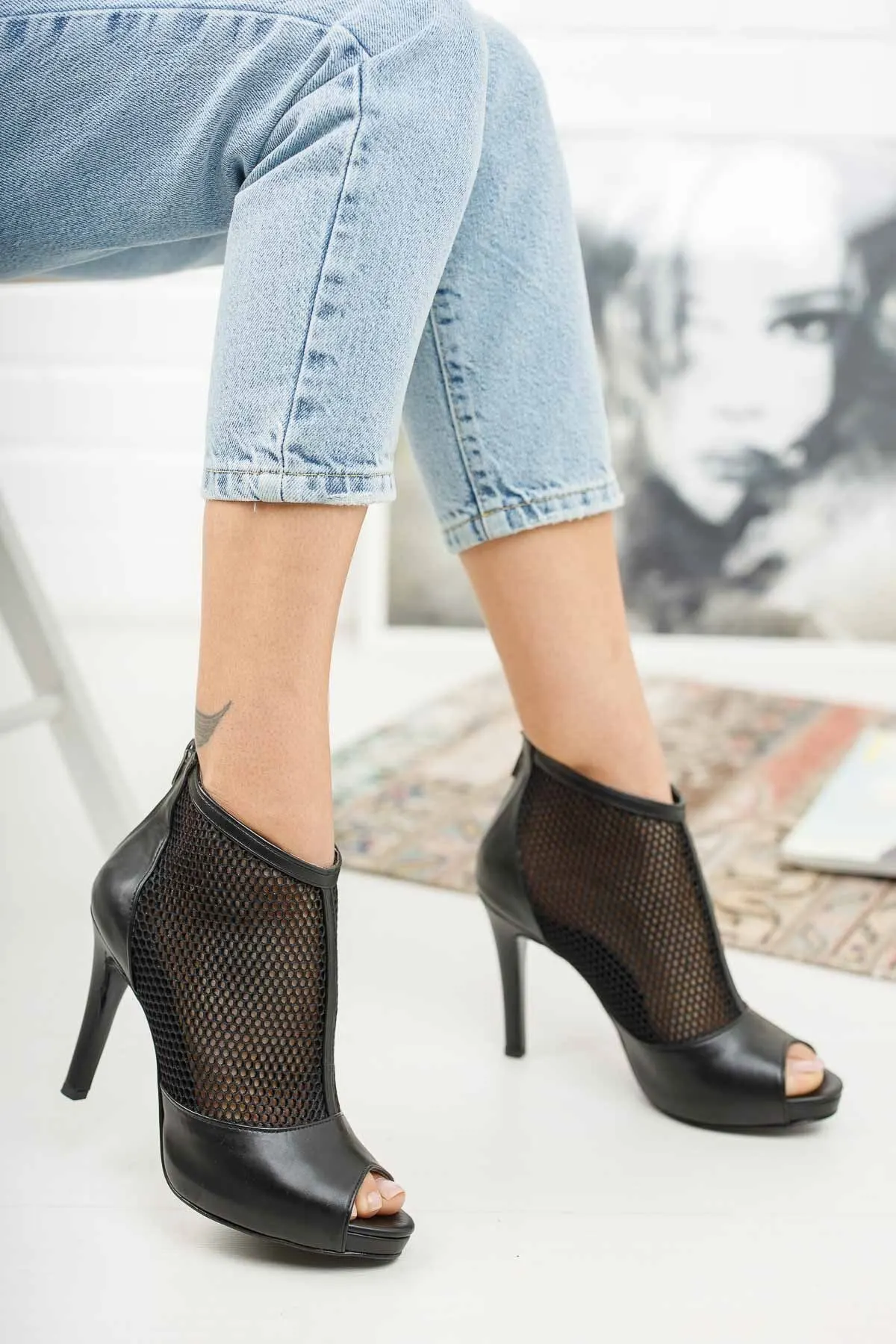 

Women's Fashion Handmade Special Leather Heels Shoes