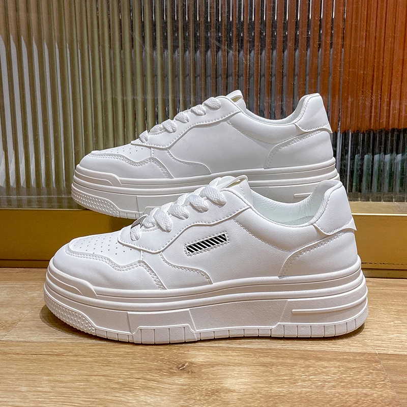 2022 New Autumn White Red Platform Sneakers Women Black Casual Vulcanized Shoes Fashion Comfortable Thick Sole Dad Shoes Lady