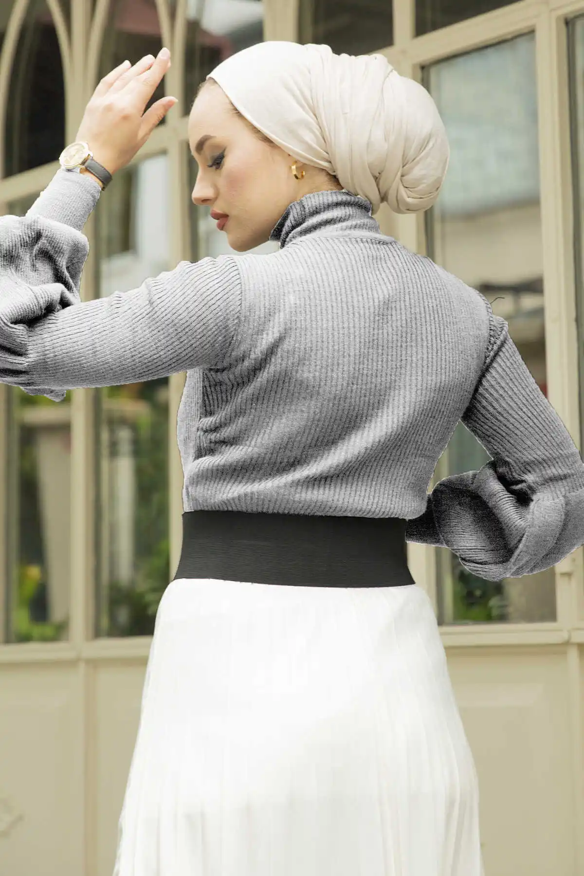 Вязаный свитер с рукавами-воздушными шариками серый зимний осенний 2021 женский