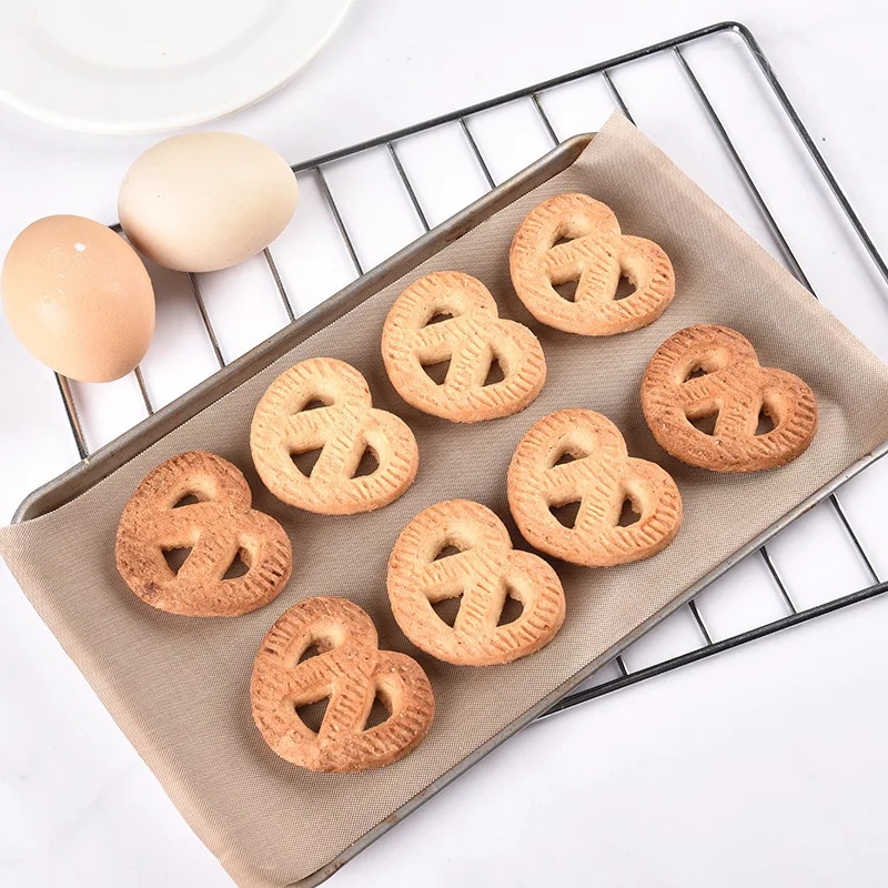 

3 Pcs Reusable Resistant Baking Sheets Oil-proof Paper Cloth Oven Pad Non-stick Baking Mat Kitchen and Heat Transfer Tool
