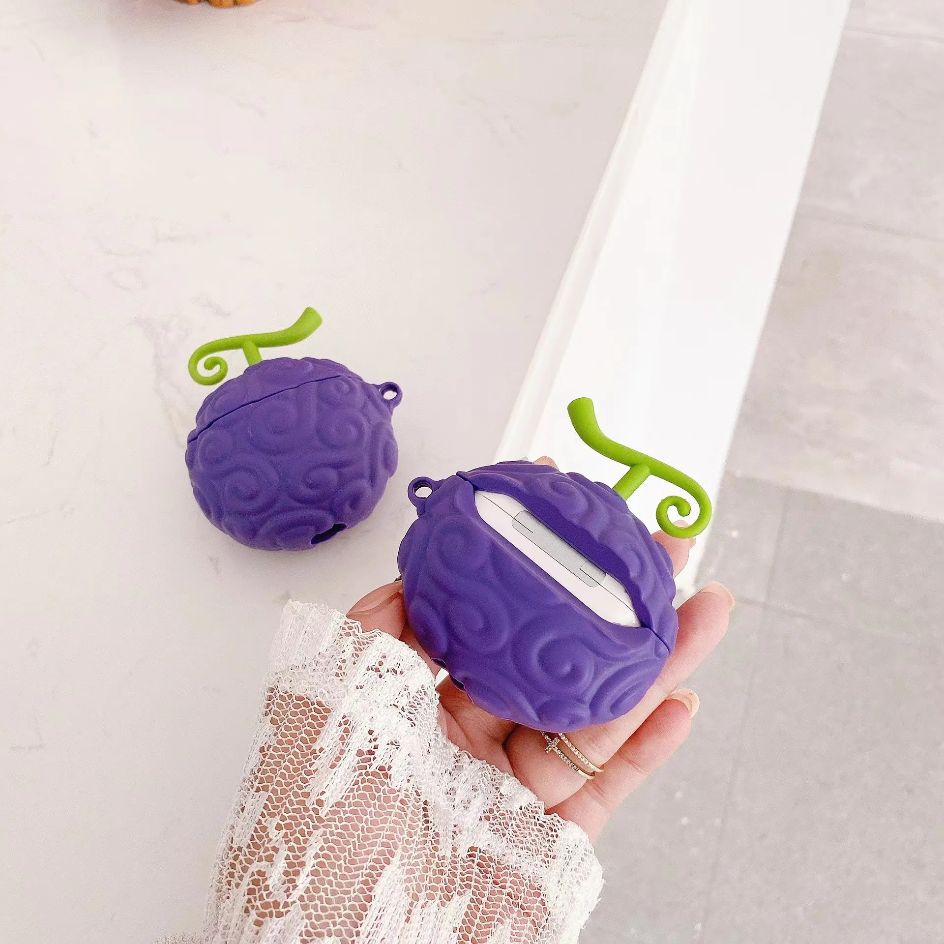 One Piece custodia per Airpods frutto del Diavolo 5