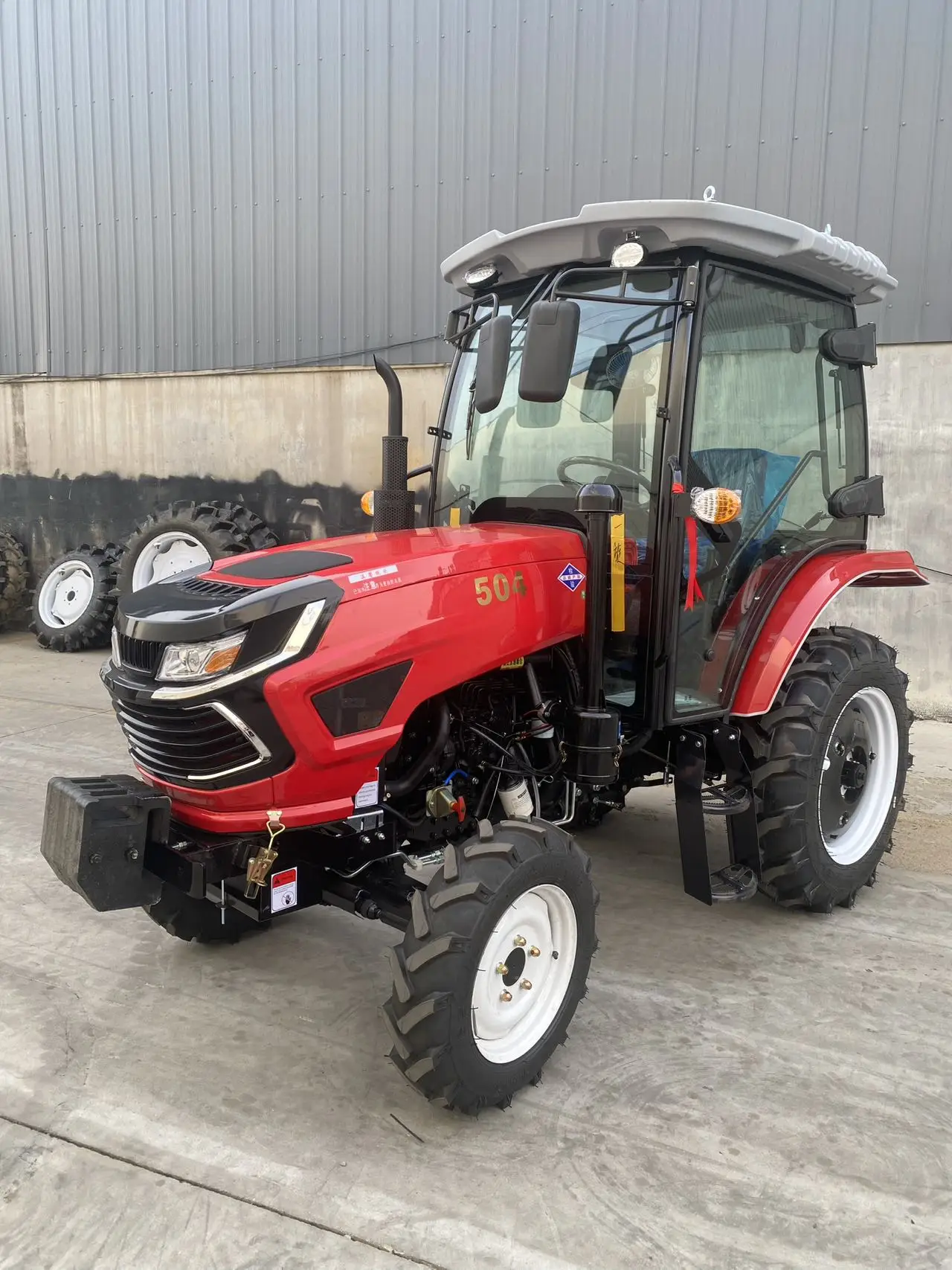 Фото Сельскохозяйственные 4wd Тракторы Мини 4x4 80 л.с. 90 л.с. Компактный трактор Сельскохозяйственный трактор Сельскохозяйственный мини-трактор с фронтальным погрузчиком №3