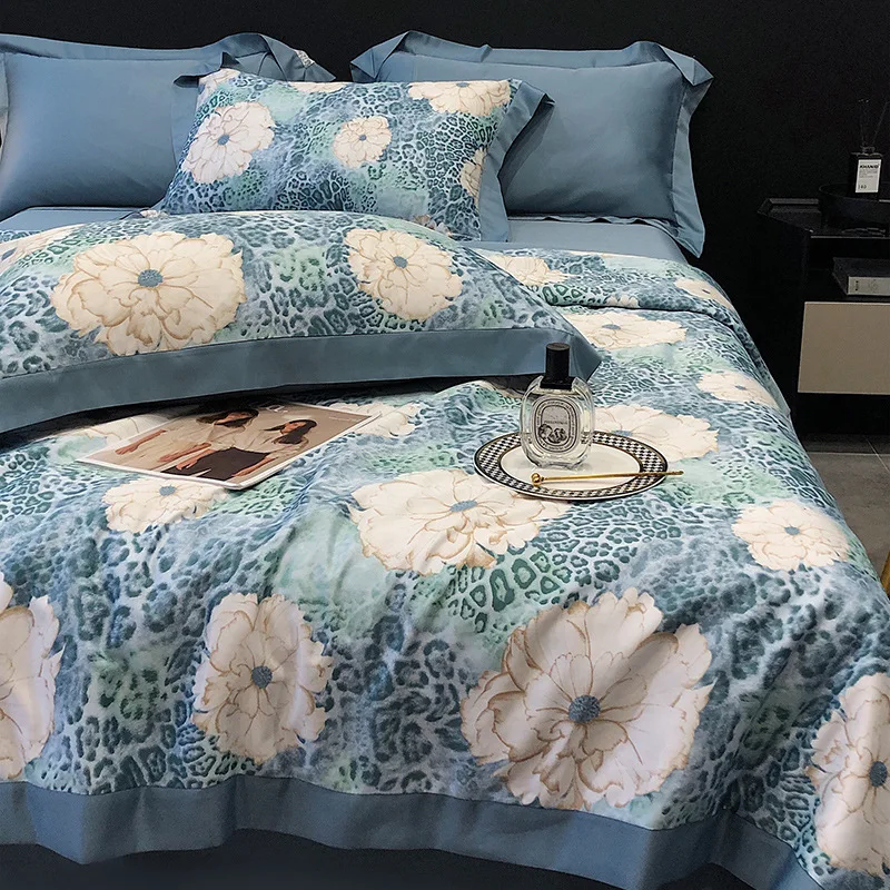 

2023 Summer Cotton Quilts Thin Air-conditioning Comforter Soft Breathable Office Nap Blanket Quilted Bed Covers and Bedspreads
