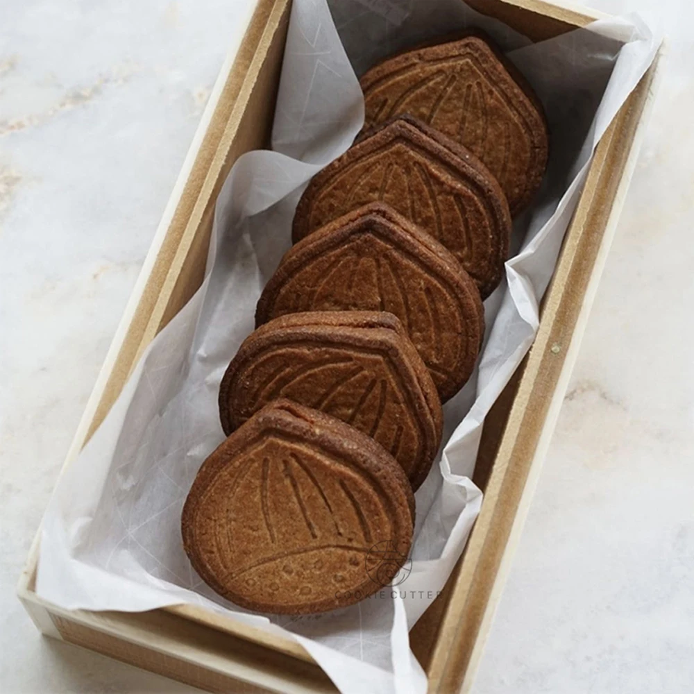 

1PC DIY Chestnut Shape Biscuit Cutter Cookie Mold Food Grade Plastic Pastry Cake Baking Accessories Kitchen Tools