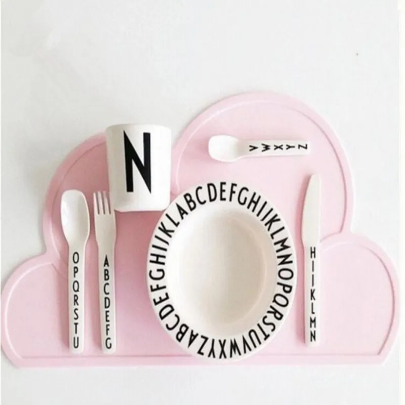 

Silicone Children Cloud Placemat Insulation Mobile Dinner Plate Waterproof and Environmentally Cartoon Silicone Kitchen Gadget