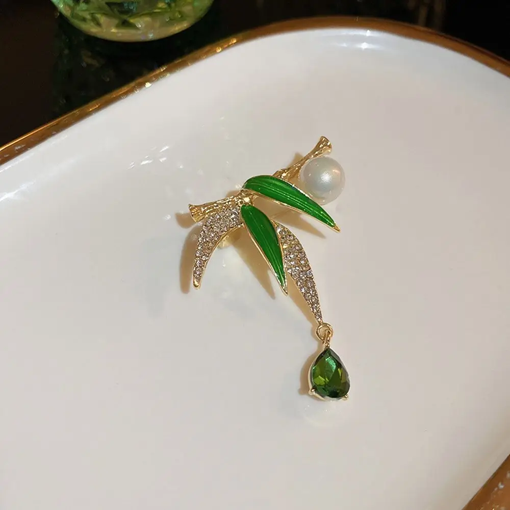 Винтажные Броши с жемчугом элегантные модные булавки для воротника листьями
