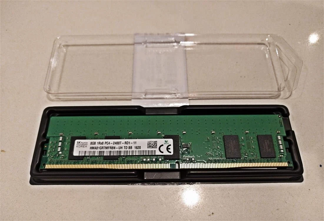 

RAM 8G 1RX8 PC4-2400T-RD1-11 REG Серверная память