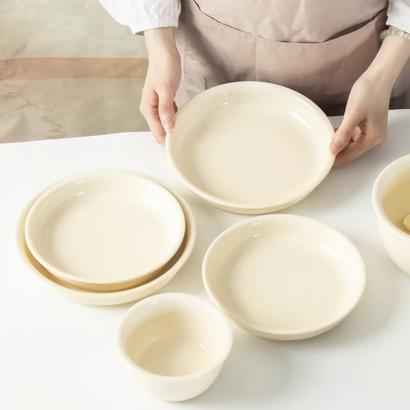 

Dessret Plate 7/8Inch Cream Yellow Ceramic Cake Stands Home Kitchen Tabletop Platos For Home Party Decoration