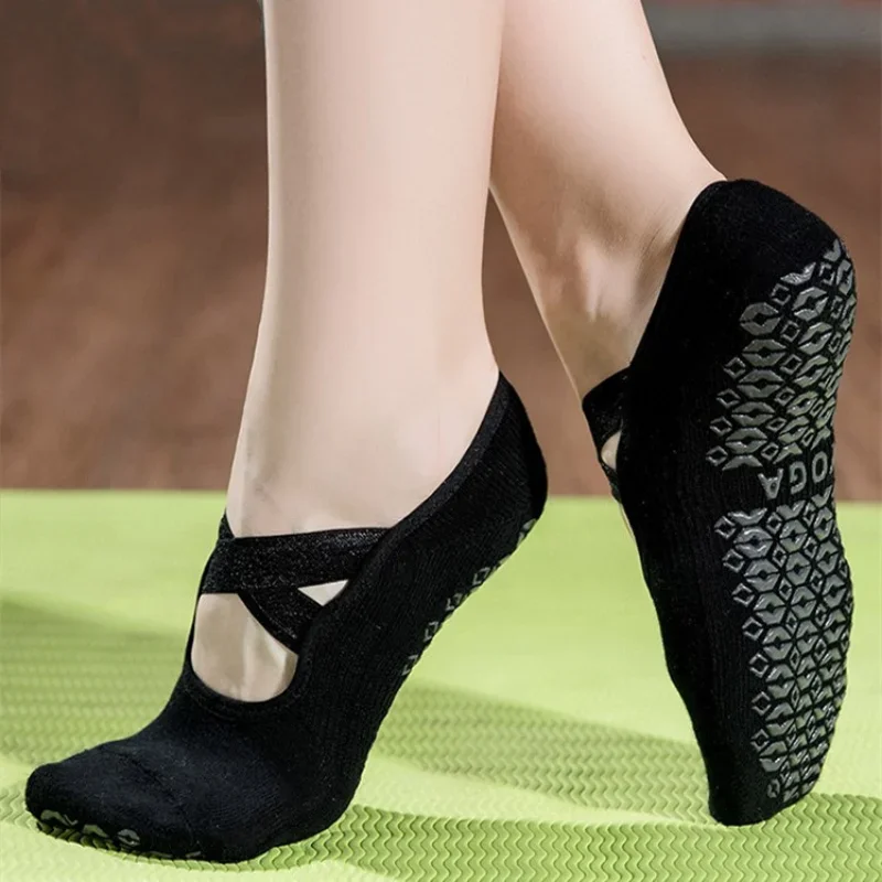 Нескользящие силиконовые носки для пилатеса утепленные спортивные спортзала