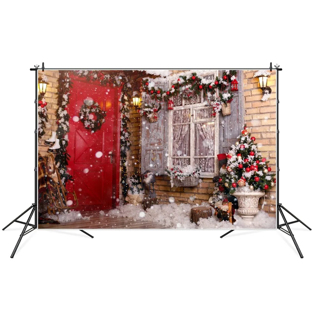 

Фотофоны с рождественской елкой гирляндой домом дверью окном снегом двором индивидуальные Фотообои