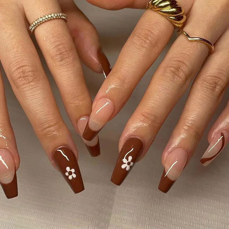 

JP1591 Brown Fake Nails Set Press on Medium Length Faux Ongles with White Flower Designs