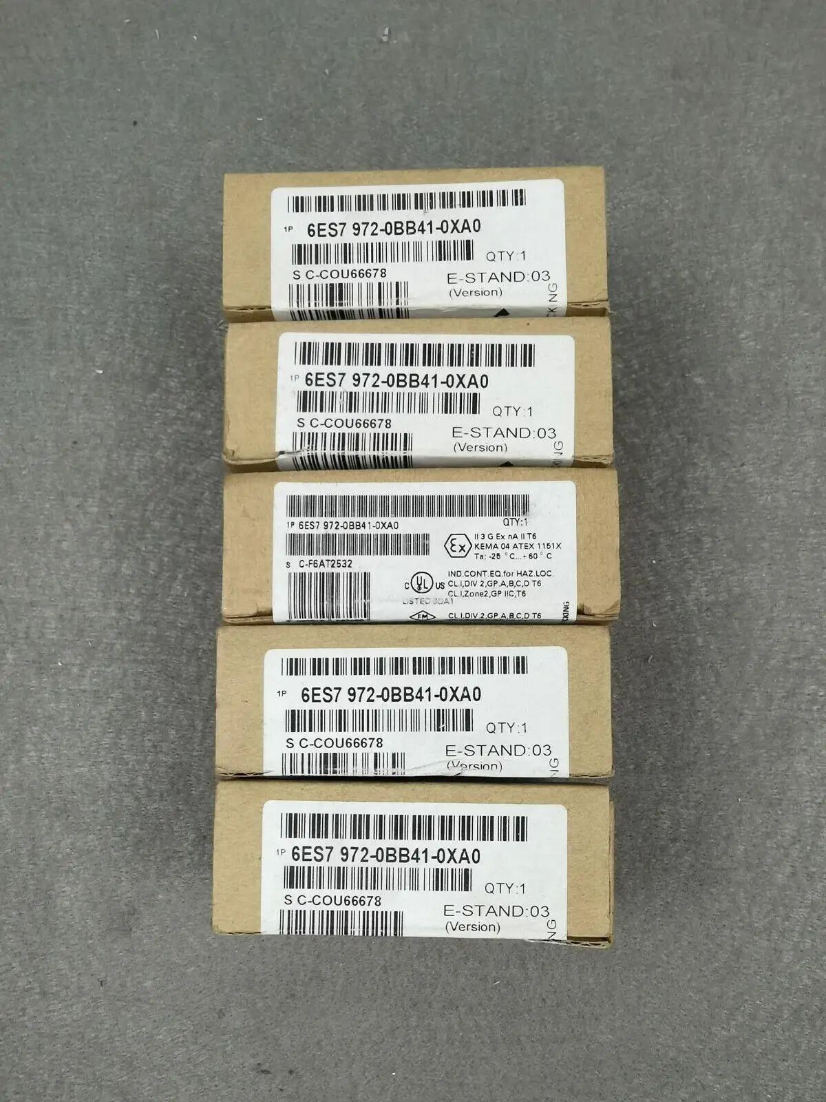 

1 шт. Новый 6ES7972-0BB41-0XA0 - SIMATIC DP, автобусный соединитель для PROFIBUS