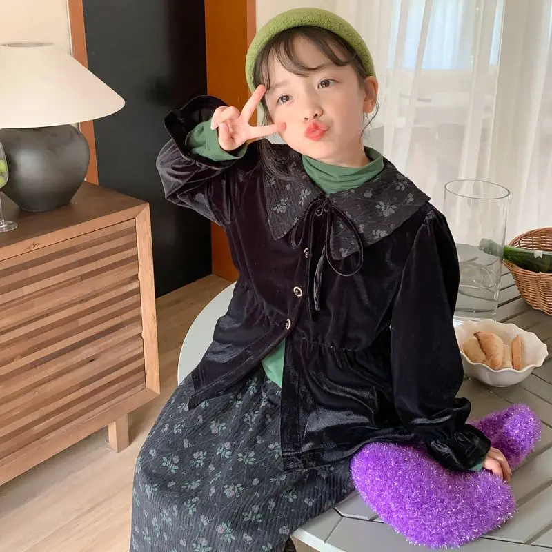 

Детский костюм осень 2022, бархатный костюм из двух предметов в Корейском стиле для девочек на шнуровке, Детский костюм с юбкой