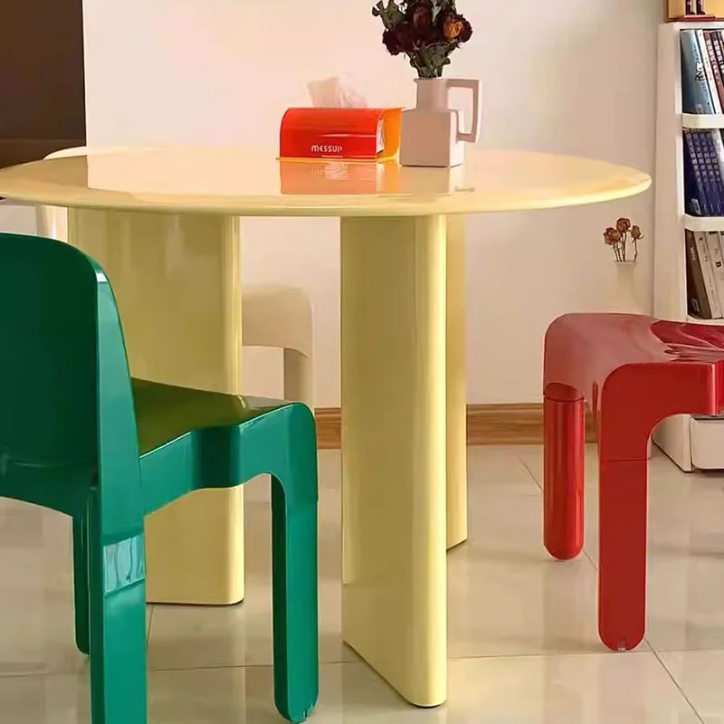 Круглые фотостулья для кухни Маленькие компактные скандинавские стулья