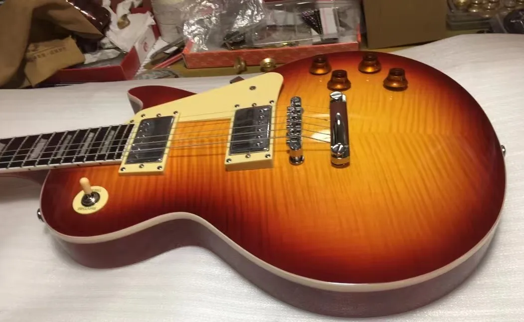 Высокое качество быстрая доставка Новое поступление электрогитара с золотыми