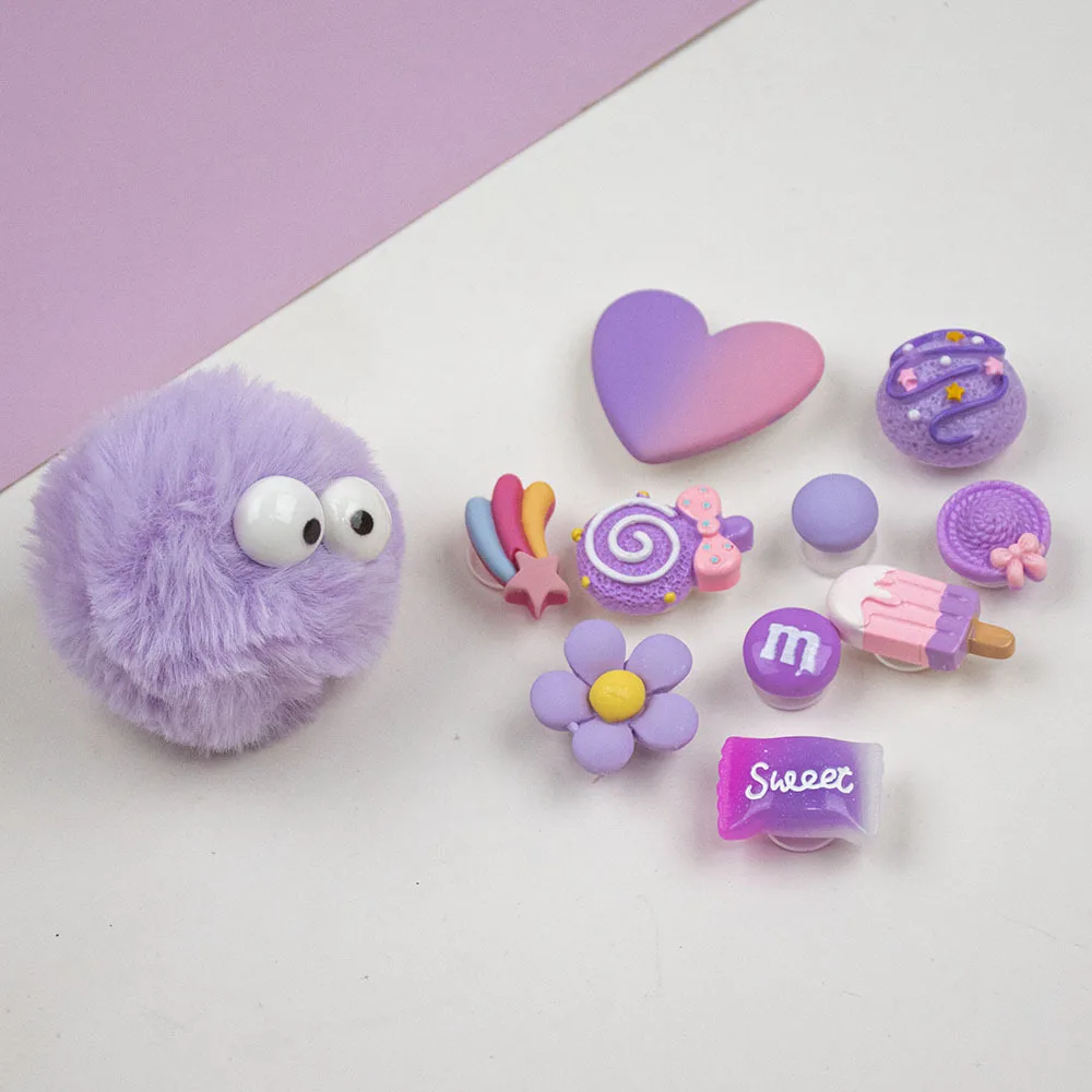 Симпатичные фиолетовые меховые шарики с отверстиями для обуви подвески