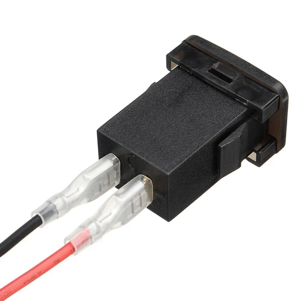 Фото Автомобильный USB-адаптер M93K-30X20MM с быстрой зарядкой QC3.0 и PD Type-C для Toyota №4
