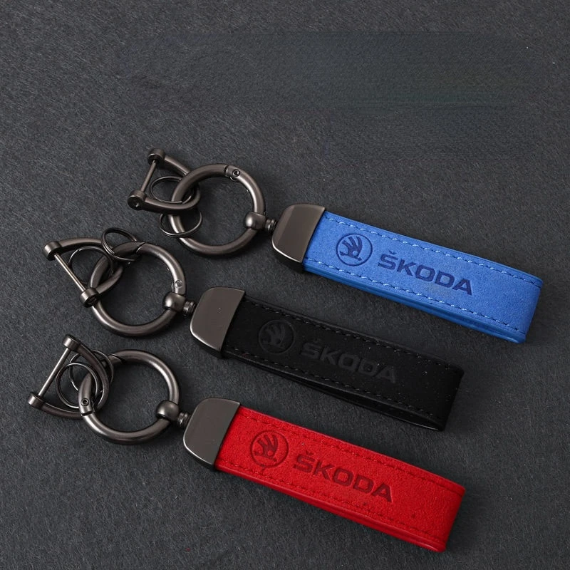 

Luxury Car Keychain Keyring Metal Key Chain Ring Emblem Holder For Skoda Black Red Blue Karoq Fabia Rapid Favorit
