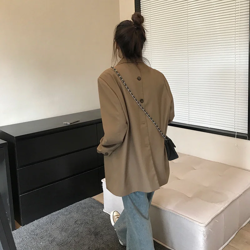 

Black Suit Jacket New Early Spring and Autumn Thin Casual Retro Design Sense Niche white blazer women