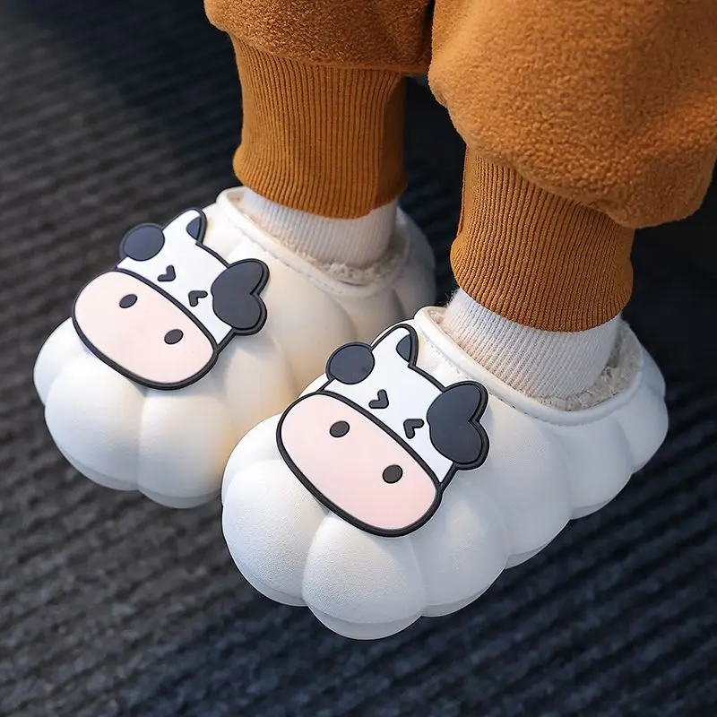 

Шлепанцы Детские Водонепроницаемые из ЭВА, симпатичная коровья обувь, Тапочки для дома и улицы, дизайнерские меховые мюли для детей, мальчи...