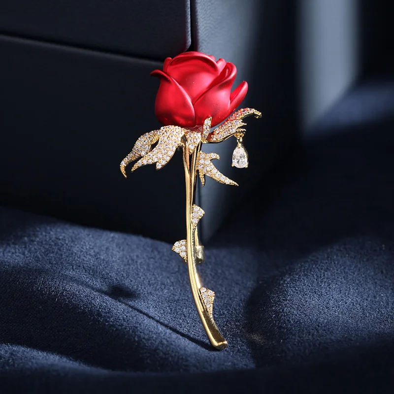

Luxury Woman Brooches Vintage Atmospheric Zirconia Corsage High-Grade Pin Coat Jewelry Red Rose Brooch Clothing Accessories Gift