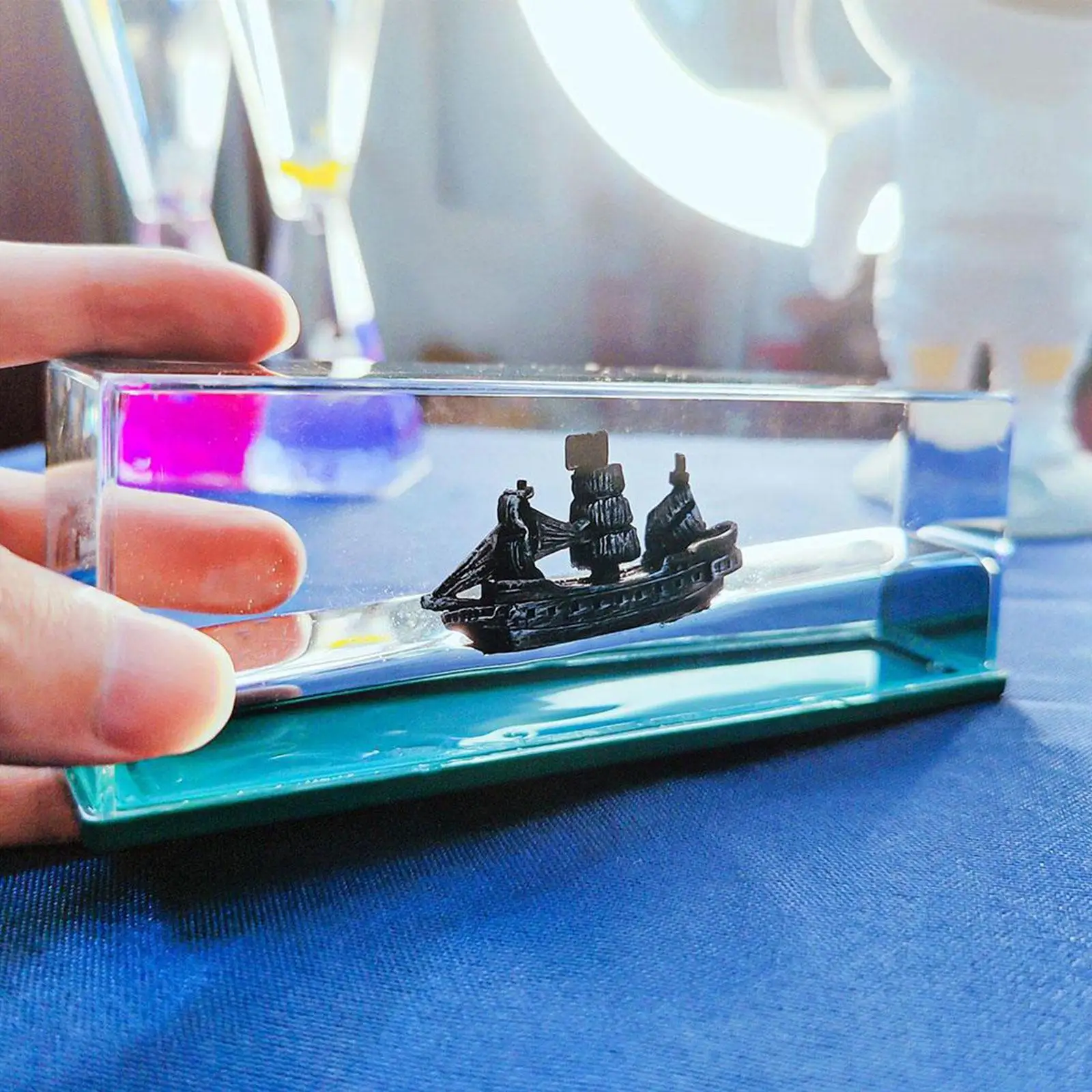

Cruise Ship Fluid Liquid Drift Bottle Desktop Decoration Creative Cruise Float Fidget Stress Relief Toy Gifts Ornament
