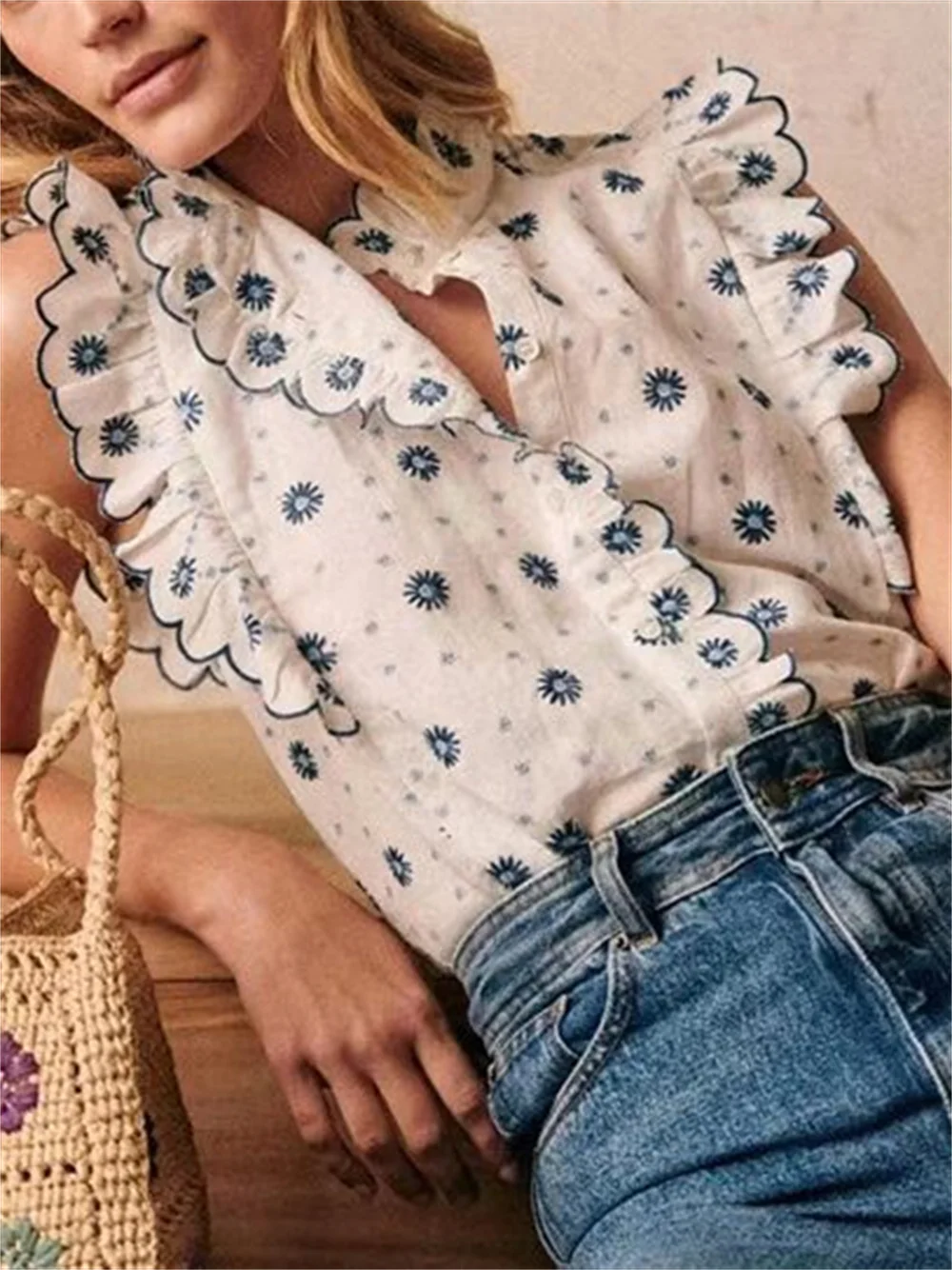 

Women Blouse Embroidery Sleeveless Ruffled Trim Stand Collar Vintage Shirt