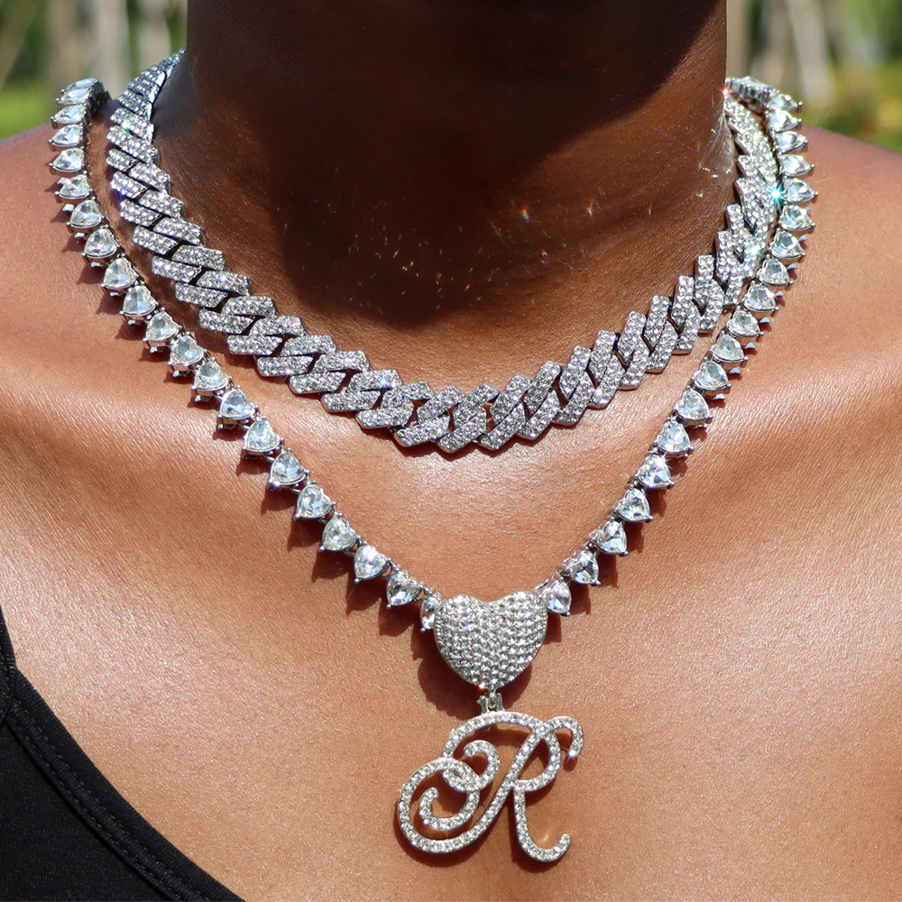 Ожерелье с кулоном инициала кубинской формы в форме сердца