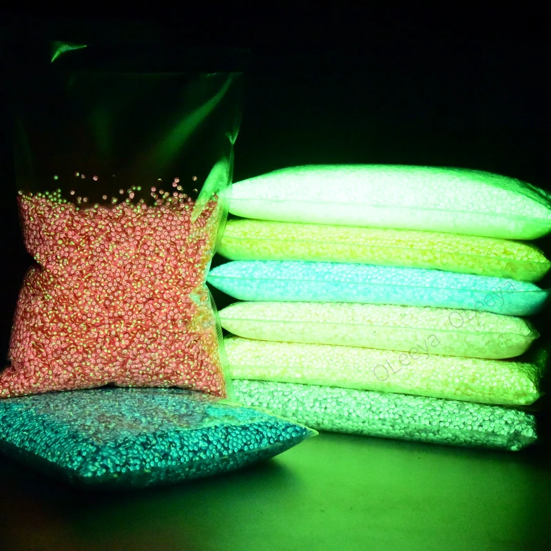

Wholesale Resin Flatback Rhinestones Transparent Bottom Luminous Non Hotfix Rhinestones In Bulk Package For Nail Art