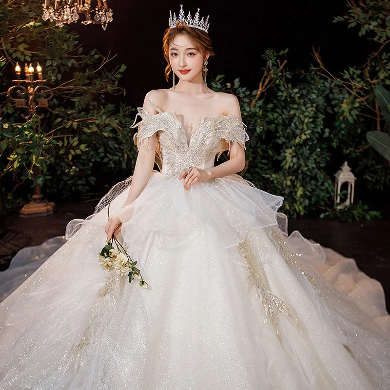 

Straight shoulder light master wedding dress spring new temperament bride French court style princess tail master wedding dress