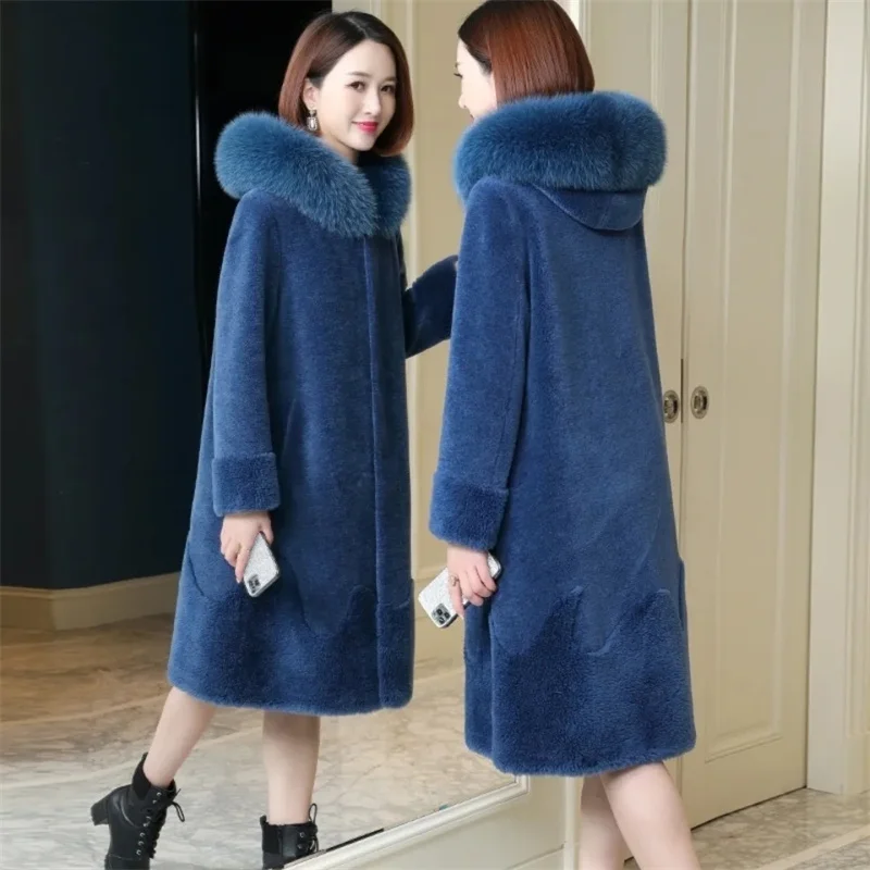 

2022 New Sheep Shearing Coat Jacket Women Winter Faux Fur Overcoat Middle-aged Female Hooded Windproof And Warm Coats