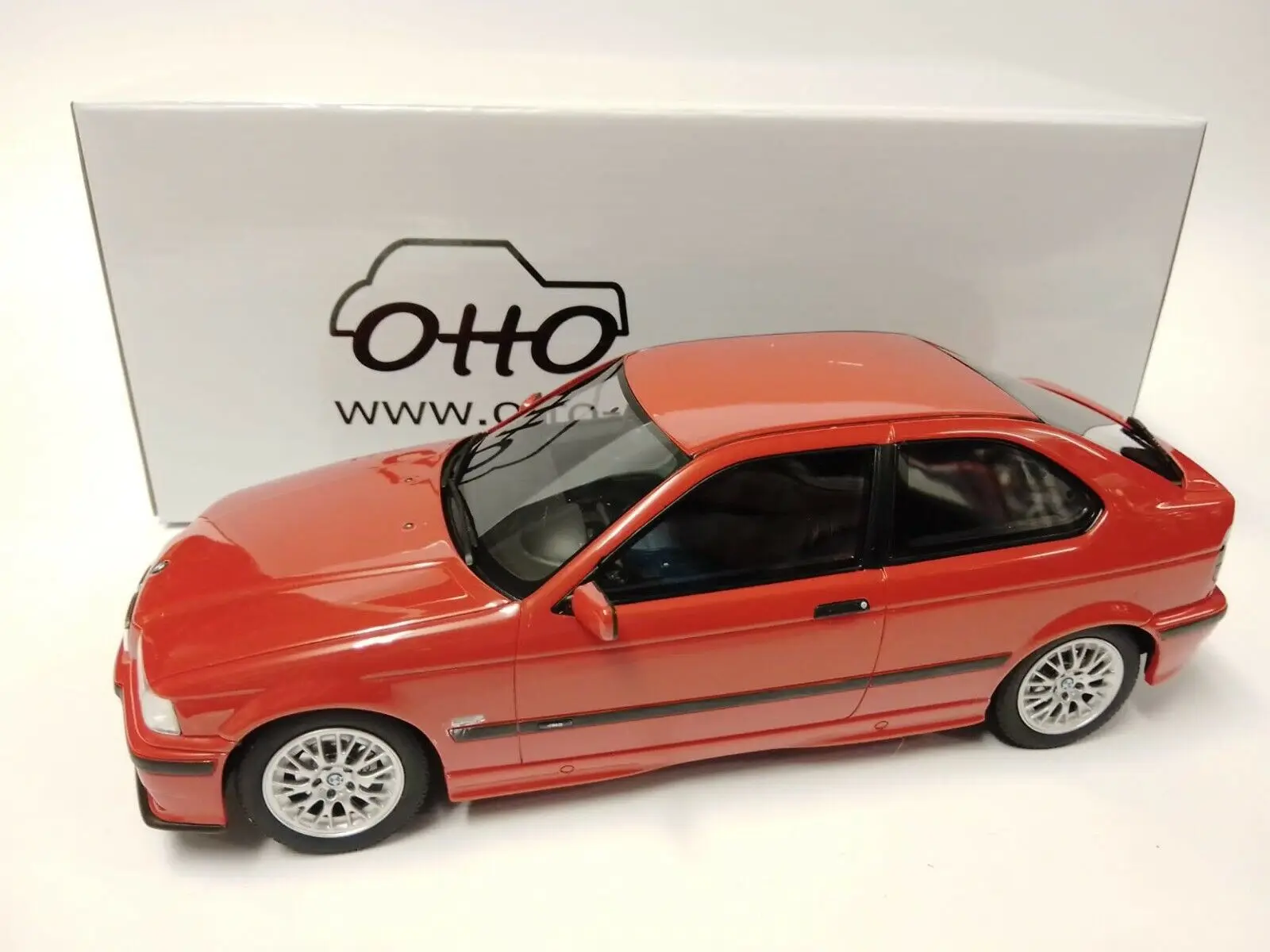 

1998 1/18 Otto E36 Compact red 1/18 OT372 Resin Model Car Collection Limited Edition Hobby Toys
