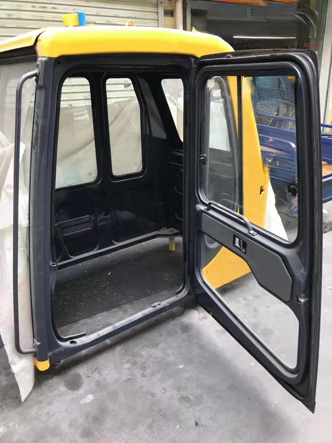 Рисунок 2 - Задняя крышка для экскаватора